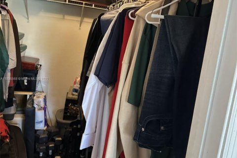 Casa en venta en Miami, Florida, 4 dormitorios, 127.18 m2 № 2034694 - foto 24