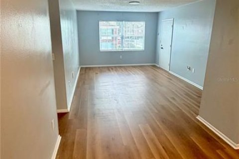 Appartement à louer à Lakeland, Floride: 3 chambres, 92.25 m2 № 2095397 - photo 4