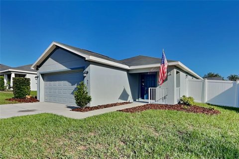 House in Haines City, Florida 3 bedrooms, 127.28 sq.m. № 2383441