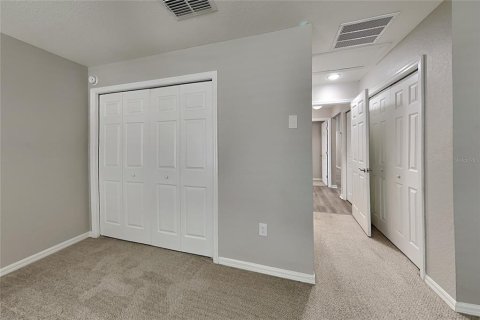 House in Haines City, Florida 3 bedrooms, 127.28 sq.m. № 2383441 - photo 8
