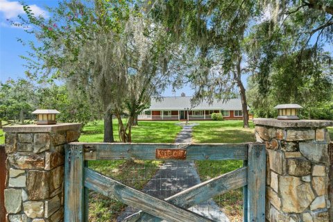 Villa ou maison à vendre à Spring Hill, Floride: 3 chambres, 223.34 m2 № 2142147 - photo 5