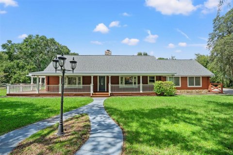 Villa ou maison à vendre à Spring Hill, Floride: 3 chambres, 223.34 m2 № 2142147 - photo 2