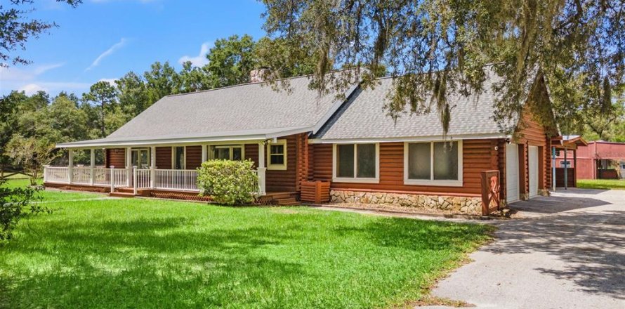 Villa ou maison à Spring Hill, Floride 3 chambres, 223.34 m2 № 2142147