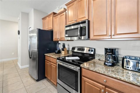 Adosado en venta en Kissimmee, Florida, 4 dormitorios, 177.81 m2 № 1382631 - foto 11