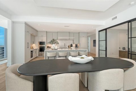 Condominio en venta en Sarasota, Florida, 3 dormitorios, 285.02 m2 № 2121182 - foto 18