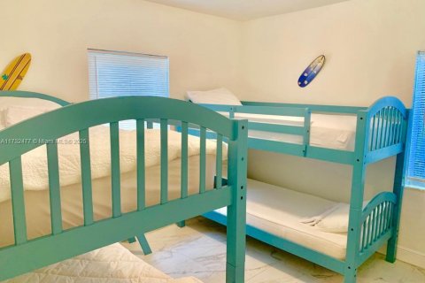 Immobilier commercial à vendre à Miami, Floride: 154.59 m2 № 1867924 - photo 16