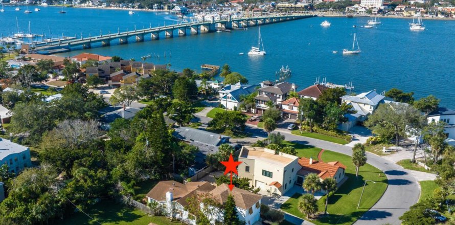 Casa en Saint Augustine, Florida 5 dormitorios, 245.17 m2 № 826883