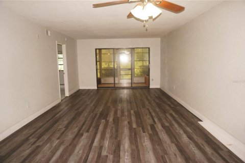 Condo in Punta Gorda, Florida, 2 bedrooms  № 2393732 - photo 4