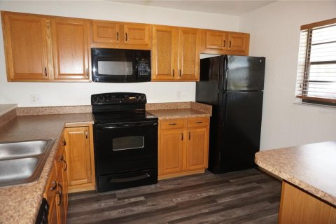 Condo in Punta Gorda, Florida, 2 bedrooms  № 2393732 - photo 6