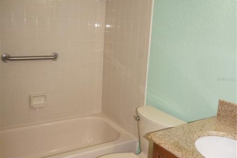 Condo in Punta Gorda, Florida, 2 bedrooms  № 2393732 - photo 13