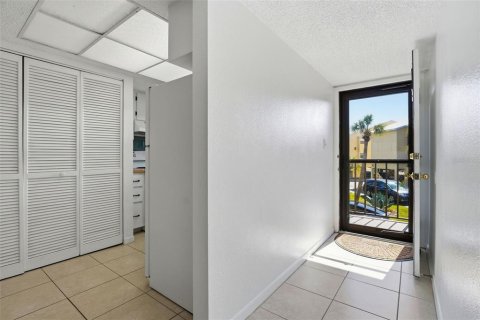 Copropriété à vendre à Port Charlotte, Floride: 2 chambres, 106.84 m2 № 2215328 - photo 8
