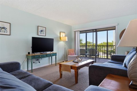 Copropriété à vendre à Port Charlotte, Floride: 2 chambres, 106.84 m2 № 2215328 - photo 3