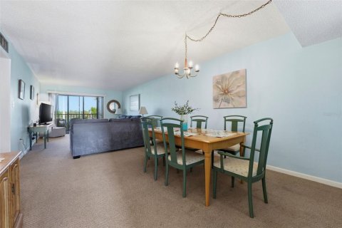Copropriété à vendre à Port Charlotte, Floride: 2 chambres, 106.84 m2 № 2215328 - photo 5
