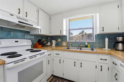 Copropriété à vendre à Port Charlotte, Floride: 2 chambres, 106.84 m2 № 2215328 - photo 6