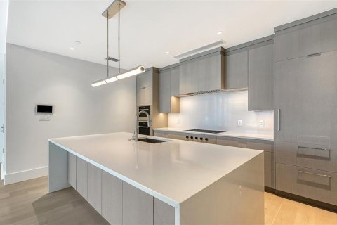 Condo in Sarasota, Florida, 3 bedrooms № 2167195 - photo 16