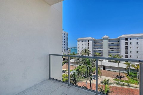 Condo in Sarasota, Florida, 3 bedrooms № 2167195 - photo 10