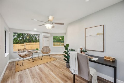 Villa ou maison à vendre à Tampa, Floride: 4 chambres, 259.48 m2 № 1919907 - photo 19