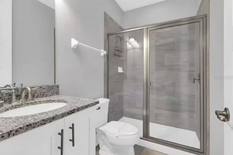 Casa en venta en Kissimmee, Florida, 6 dormitorios, 262.17 m2 № 1917056 - foto 19