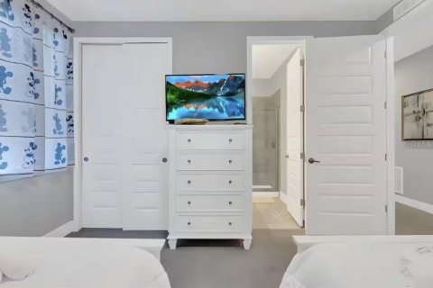 Casa en venta en Kissimmee, Florida, 6 dormitorios, 262.17 m2 № 1917056 - foto 12