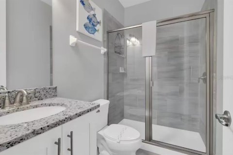 Casa en venta en Kissimmee, Florida, 6 dormitorios, 262.17 m2 № 1917056 - foto 17