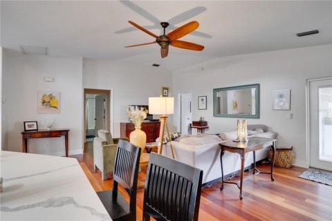 Villa ou maison à vendre à Saint Petersburg, Floride: 3 chambres, 132.2 m2 № 1905029 - photo 5