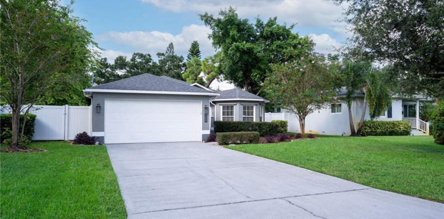 Villa ou maison à Saint Petersburg, Floride 3 chambres, 132.2 m2 № 1905029