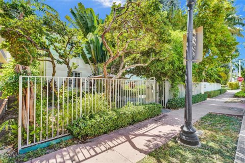 Copropriété à vendre à Miami Beach, Floride: 1 chambre, 49.8 m2 № 1874810 - photo 22