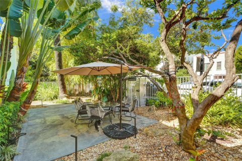 Copropriété à vendre à Miami Beach, Floride: 1 chambre, 49.8 m2 № 1874810 - photo 17
