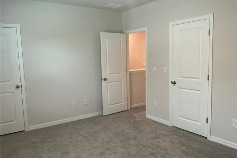 Touwnhouse à louer à Largo, Floride: 3 chambres, 155.43 m2 № 2427181 - photo 2