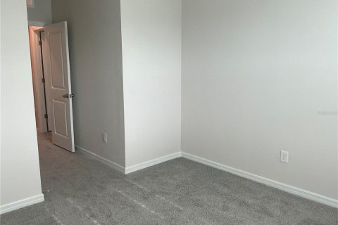 Touwnhouse à louer à Largo, Floride: 3 chambres, 155.43 m2 № 2427181 - photo 6