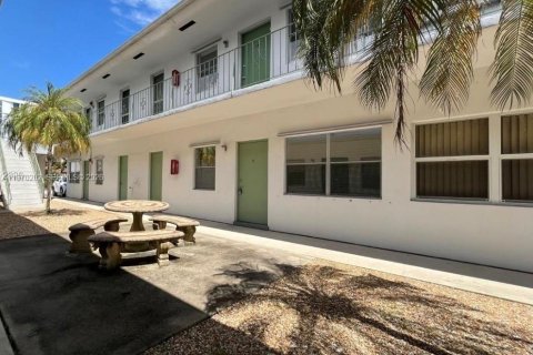 Condo à Hollywood, Floride, 1 chambre  № 2040314