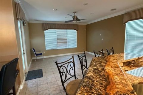 Casa en alquiler en Kissimmee, Florida, 4 dormitorios, 287.81 m2 № 2356184 - foto 20