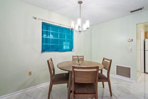 Casa en venta en Ocala, Florida, 2 dormitorios, 91.23 m2 № 1824867 - foto 9