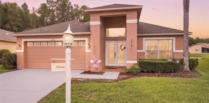 Casa en Trinity, Florida 3 dormitorios, 188.78 m2 № 2385822