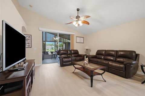 Casa en venta en Trinity, Florida, 3 dormitorios, 188.78 m2 № 2385822 - foto 11