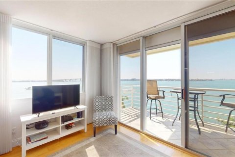 Condominio en venta en Saint Petersburg, Florida, 3 dormitorios, 127.74 m2 № 1778123 - foto 9
