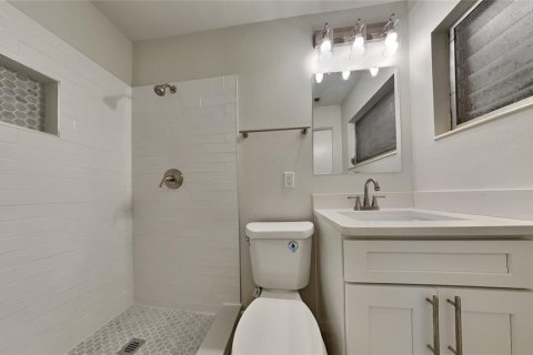 Casa en venta en Orlando, Florida, 3 dormitorios, 111.02 m2 № 1916671 - foto 9