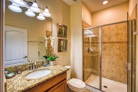Touwnhouse à vendre à Kissimmee, Floride: 4 chambres, 176.7 m2 № 2342511 - photo 12