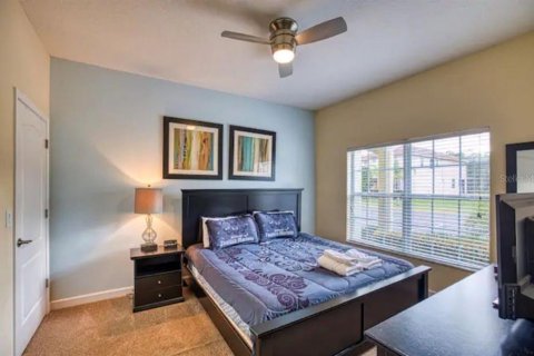 Touwnhouse à vendre à Kissimmee, Floride: 4 chambres, 176.7 m2 № 2342511 - photo 13
