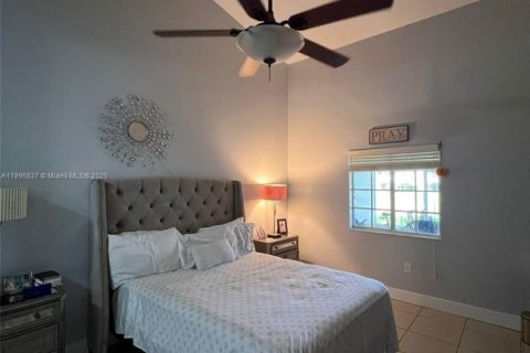 Снять в аренду кондоминиум в Хомстед, Флорида 3 спальни, 128.21м2, № 1950248 - фото 11