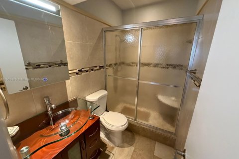 Condominio en alquiler en Hallandale Beach, Florida, 2 dormitorios, 98.48 m2 № 1974813 - foto 12