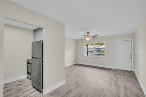 Casa en venta en Clearwater, Florida, 1 dormitorio, 55.09 m2 № 1765427 - foto 5