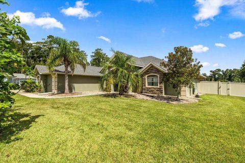 House in Ocala, Florida 3 bedrooms, 249.72 sq.m. № 1888491 - photo 2
