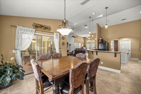 House in Ocala, Florida 3 bedrooms, 249.72 sq.m. № 1888491 - photo 27