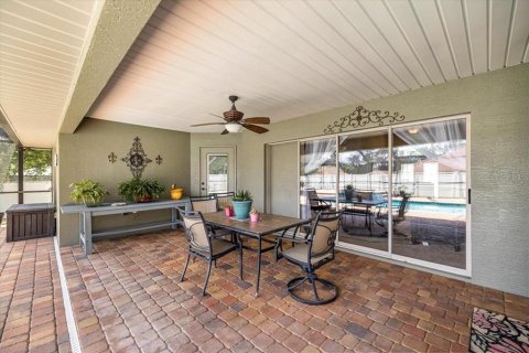 House in Ocala, Florida 3 bedrooms, 249.72 sq.m. № 1888491 - photo 12