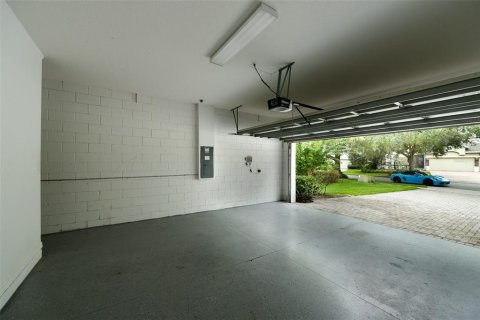 Casa en venta en Orlando, Florida, 4 dormitorios, 261.98 m2 № 1918665 - foto 17