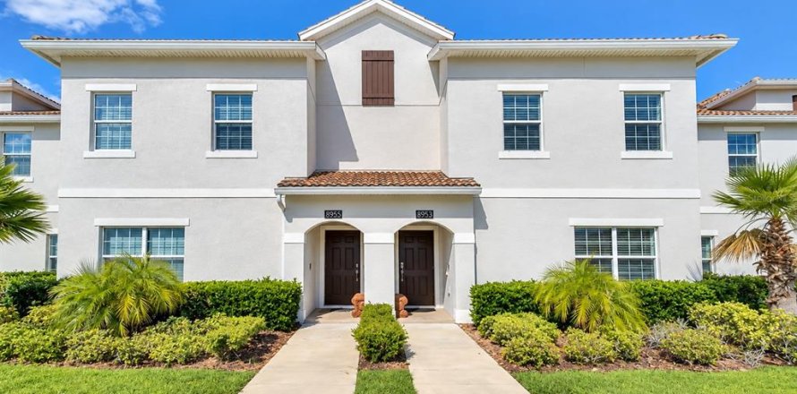 Touwnhouse à Davenport, Floride 4 chambres, 176.7 m2 № 2408164