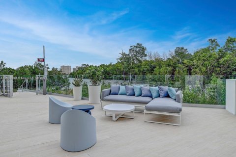 Condominio en alquiler en North Miami Beach, Florida, 2 dormitorios, 102.84 m2 № 2013602 - foto 27