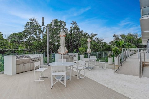 Condominio en alquiler en North Miami Beach, Florida, 2 dormitorios, 102.84 m2 № 2013602 - foto 26