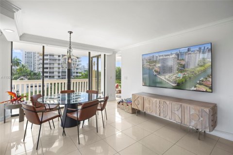 Condo in Aventura, Florida, 3 bedrooms  № 2037728 - photo 7